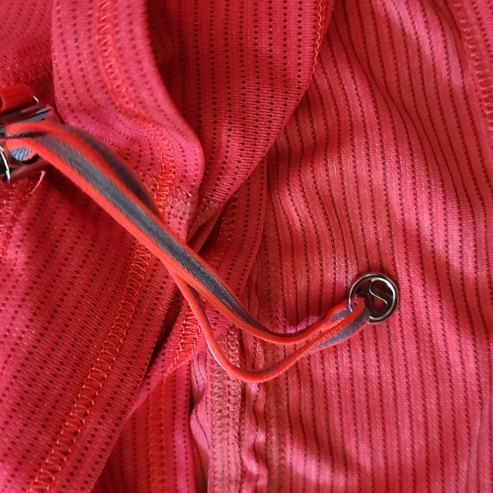 Lululemon Tank - Picture 2 of 7